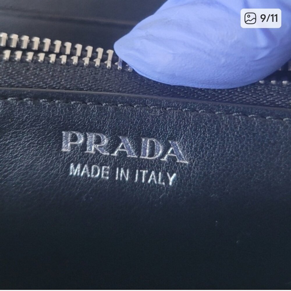 PRADA Zip Daino Wallet - Picture 9 of 11